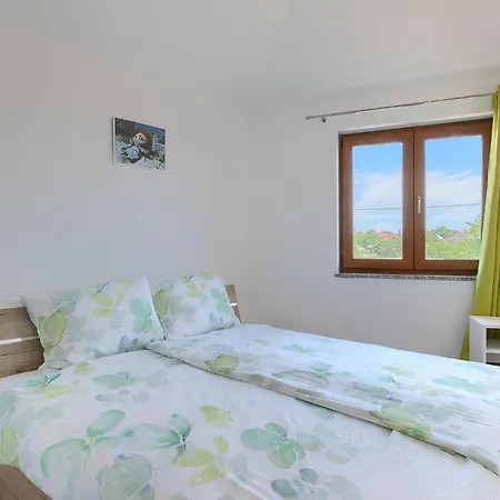 Martulin Holiday home *