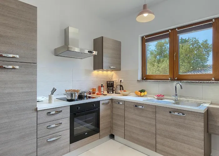 Будинок відпочинку Martulin *