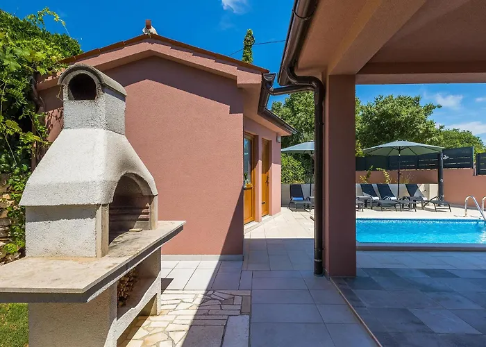 Martulin Будинок відпочинку