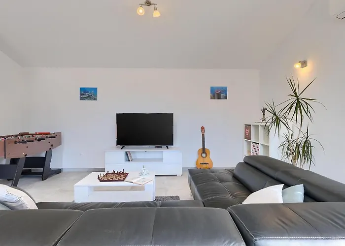 Martulin Дом отдыха Пула