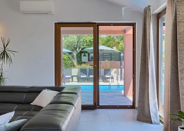 Будинок відпочинку Martulin Пула