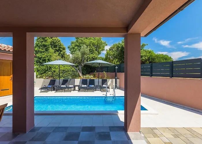 Martulin Holiday home