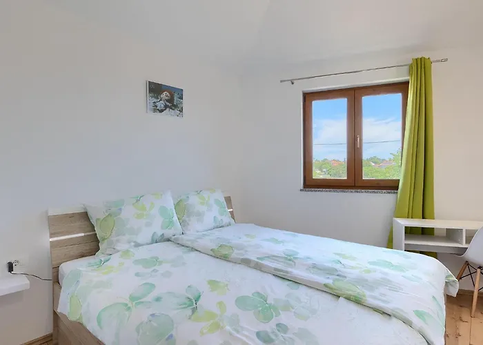 Martulin Holiday home *